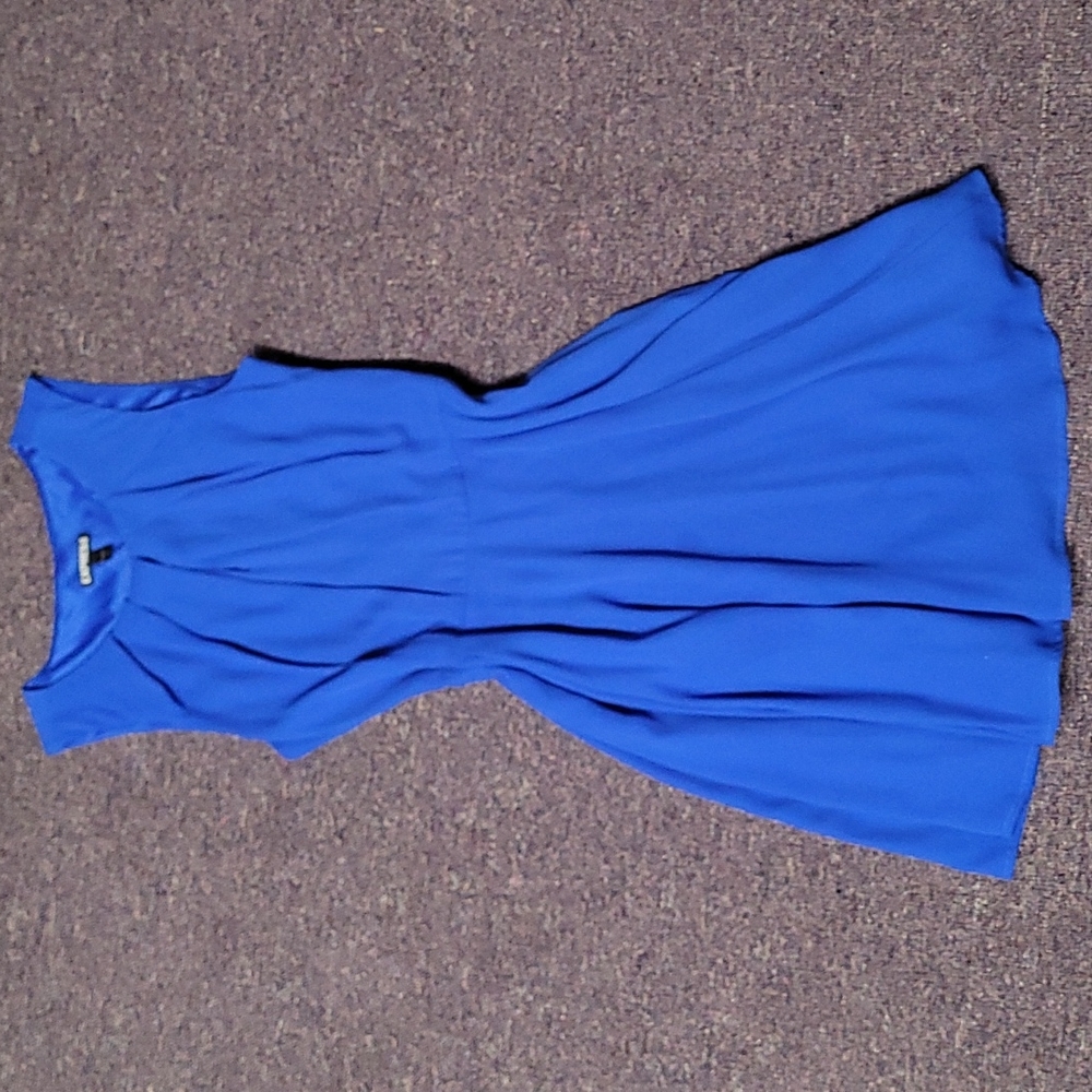 Blue short dress